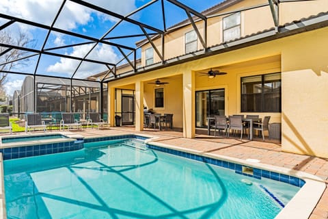 Hot Tub, Swimming pool