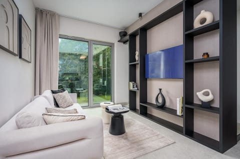 Property building, TV and multimedia, Living room, Seating area