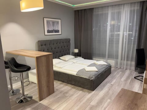 Bed, Living room