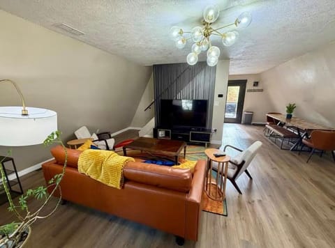 The Scarlet A-Frame Chalet in Tennessee