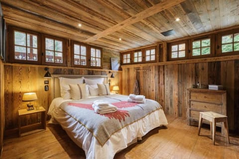 Peter Pan Chalet Luxe Sauna Jacuzzi Cinema Vue 180 Chalet in Les Houches