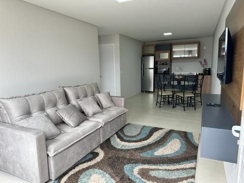 TV and multimedia, Kitchen or kitchenette, Living room, Seating area