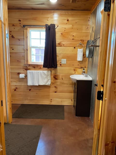 Blue Cozy Cottage House in Tennessee