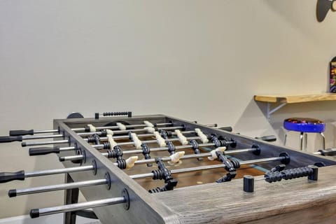 Family Friendly 5BR Mountain Views & Game Room House in Superior