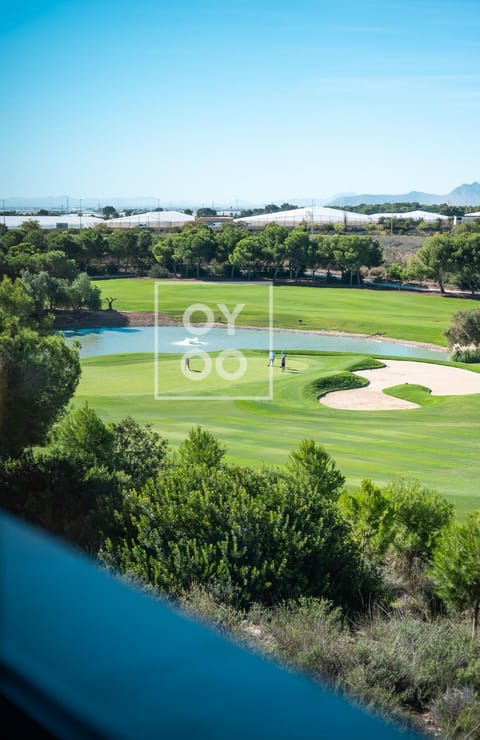 View (from property/room), Lake view, Landmark view, Mountain view
