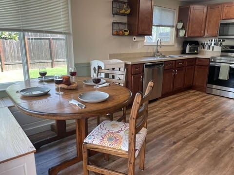 Orange Blossom Bungalow House in Vacaville