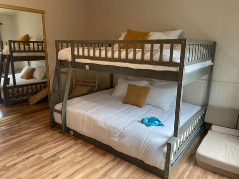 Orange Blossom Bungalow House in Vacaville