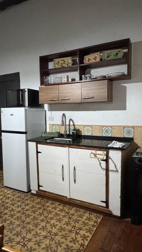 Kitchen or kitchenette, oven, pet friendly
