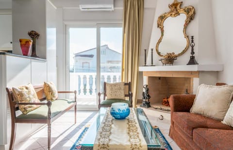 Living room, air conditioner