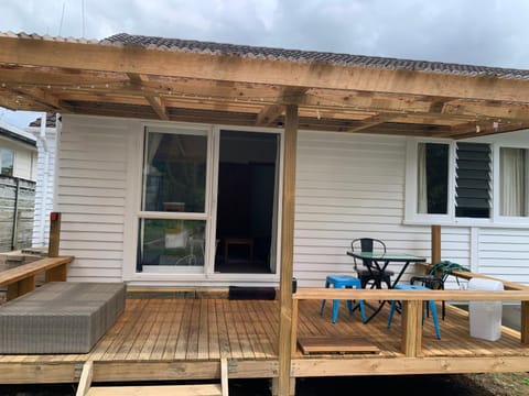 Property building, Balcony/Terrace