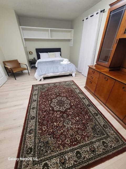 Historic home walk to Convention Center & St Jude House in Memphis