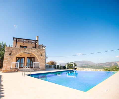 Day, Natural landscape, Swimming pool