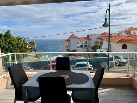 Patio, Natural landscape, View (from property/room), Balcony/Terrace, Seating area, Sea view