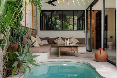 Patio, Garden, Hot Tub, Garden view