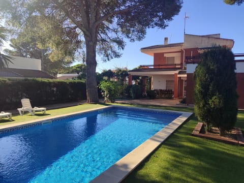 Property building, Day, Garden view