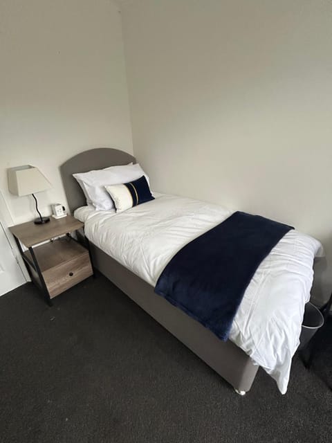 Self Check-in Single Room in Yardely Wood Vacation rental in Metropolitan Borough of Solihull