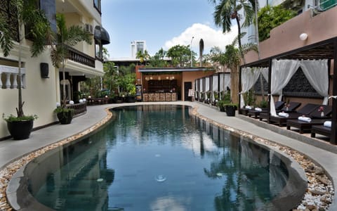 Property building, Day, Garden, Lounge or bar, Decorative detail, Seating area, Garden view, Pool view, Area and facilities, Area and facilities, Swimming pool, sunbed
