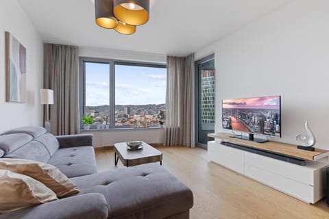 TV and multimedia, Living room, City view
