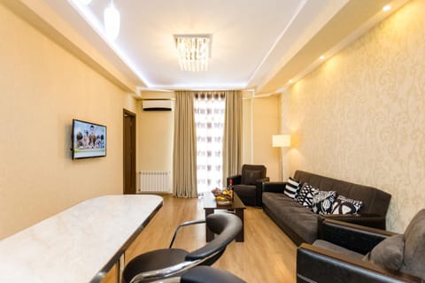 TV and multimedia, Living room, Photo of the whole room, Seating area