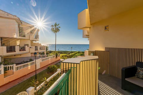 View (from property/room), Balcony/Terrace, Sea view