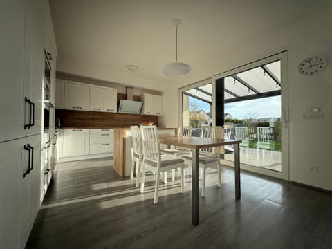 Balcony/Terrace, kitchen