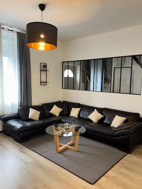 Jolie maison proche centre ville avec jardin Apartment in Cambrai