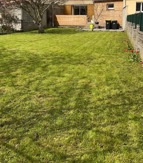 Jolie maison proche centre ville avec jardin Apartment in Cambrai