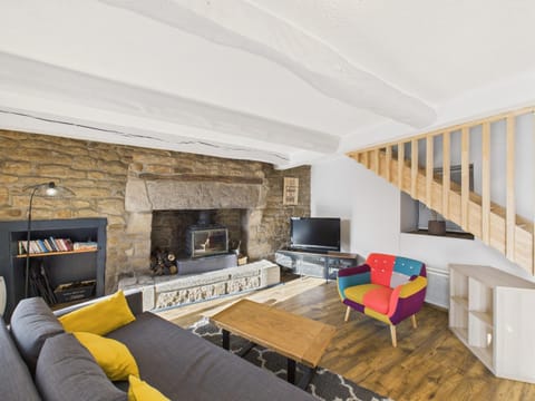 Communal lounge/ TV room, Living room