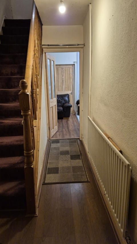 Spacious Double Room in a shared house Bed and Breakfast in Wolverhampton