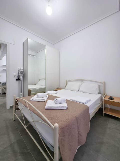 Bed, Bedroom, wardrobe