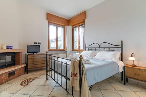 Casa Vacanza con cortile a 5 minuti da Malpensa House in Lombardy