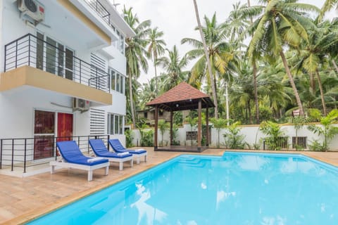 Day, Pool view, Swimming pool, pet friendly, pet friendly, sunbed