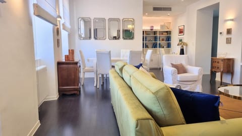 TV and multimedia, Living room, air conditioner
