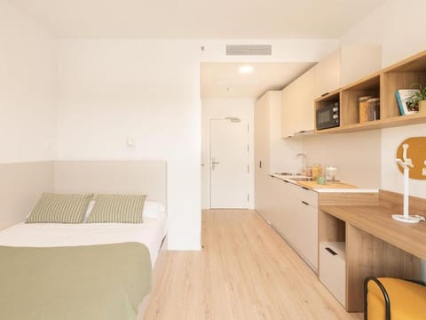 Bed, Photo of the whole room