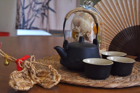 Coffee/tea facilities, Living room