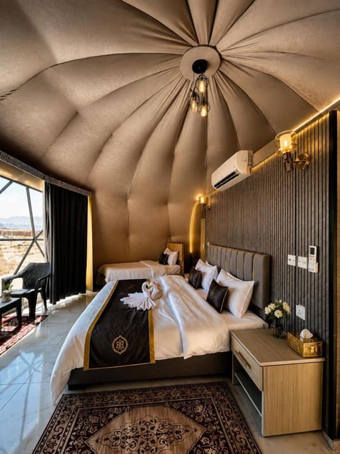Bed, Bedroom, towels, air conditioner