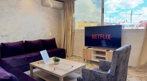 Communal lounge/ TV room, TV and multimedia, Living room, Seating area