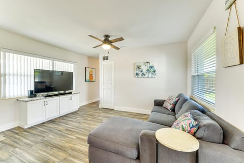 Snead Island Getaway! Steps to Bay and Emerson Point House in Palmetto