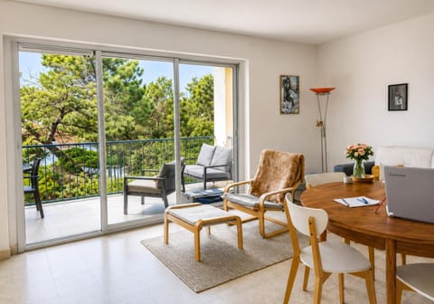 Balcony/Terrace, Living room