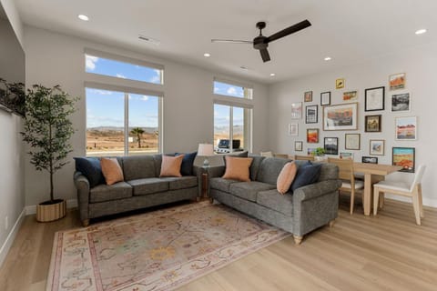 Terra Rossa townhouse House in St George