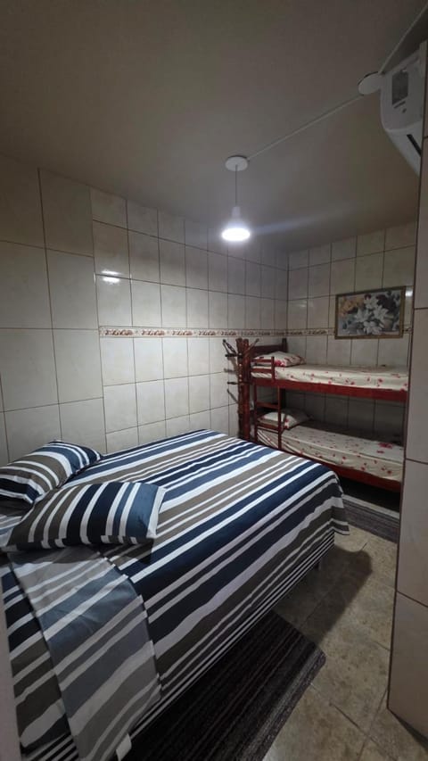 Shower, Bed, Bathroom, Bedroom, bunk bed, air conditioner