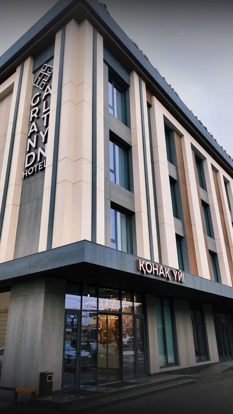 Facade/entrance, Day