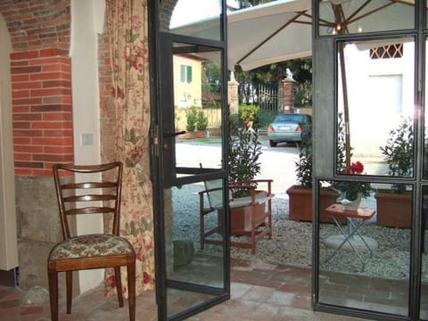 Casetta Rossa House in Capannori