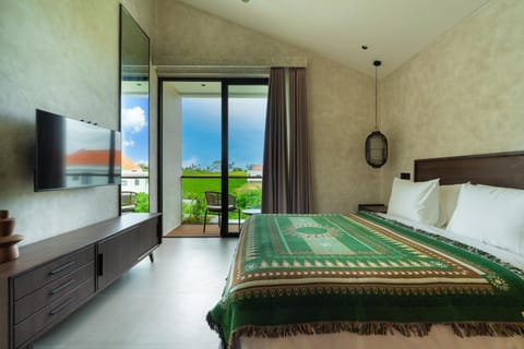 Bed, View (from property/room), Balcony/Terrace, Bedroom