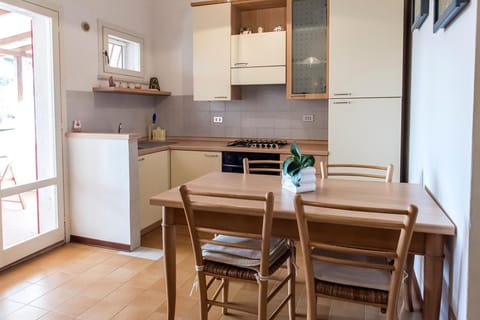 M332 - Marcelli, trilocale con terrazzo vicino al mare Apartment in Marcelli