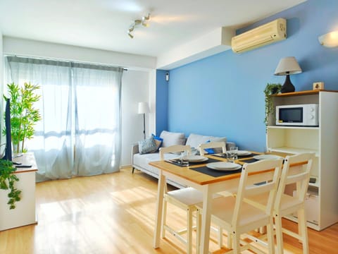 Living room, Dining area, air conditioner