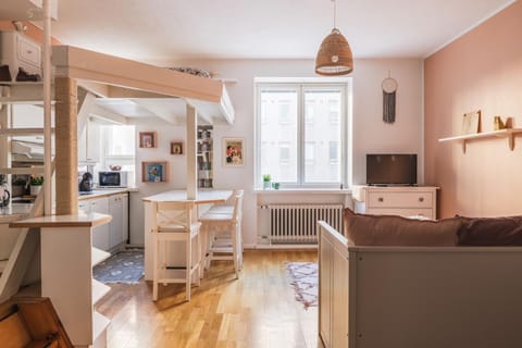 TV and multimedia, Kitchen or kitchenette, Living room, Seating area, Dining area, pet friendly