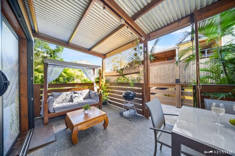 Patio, Dining area