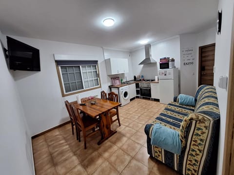 Communal lounge/ TV room, Kitchen or kitchenette