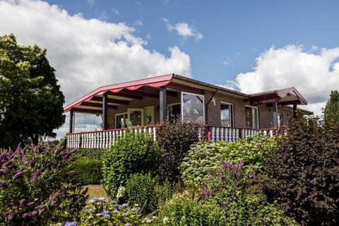 Property building, Garden, Garden view